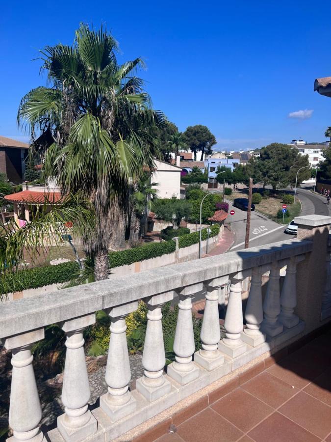 Willa Con Piscina El Vendrell Exterior foto